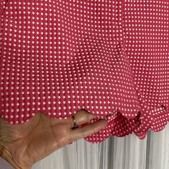 Ann Taylor Signature scallop edges white polka dots woman’s shorts Size 8 - Picture 3 of 16